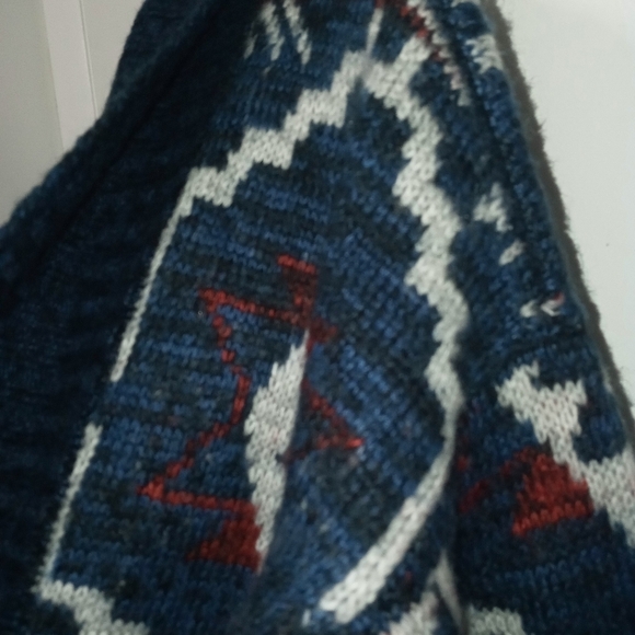 Forever 21  Long Sleeve Cozy Chunky knit Southwestern print cardigan  sweater - Picture 5 of 13